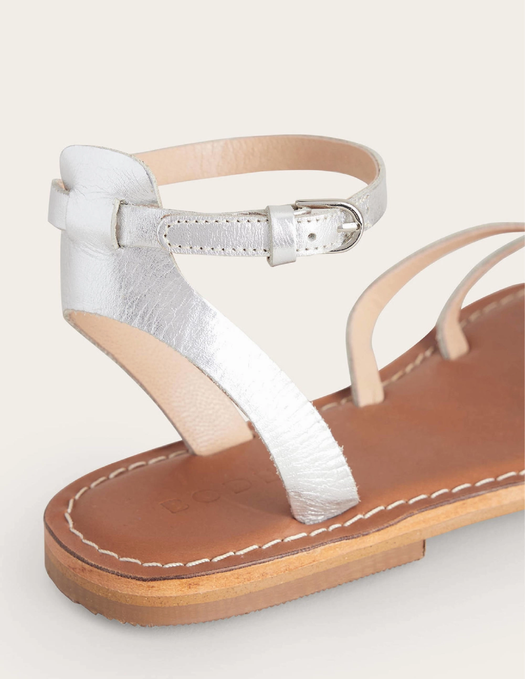 Easy Flat Sandals-Silver Metallic Leather