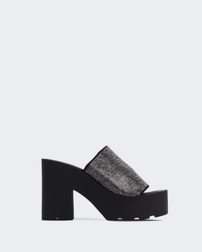 Hutton Black Strass