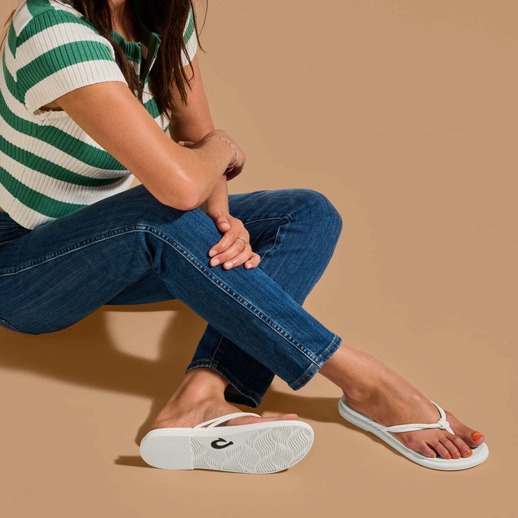 Olukai Women's Aka Beach Sandals