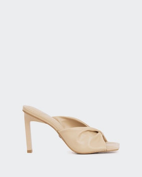 Paqueta, Camel Leather/Cuir Chameau