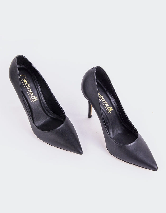 Teeva Black Leather
