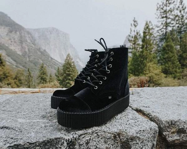 TUK V9758L Black Velvet 7-Eye Viva Mondo Boot