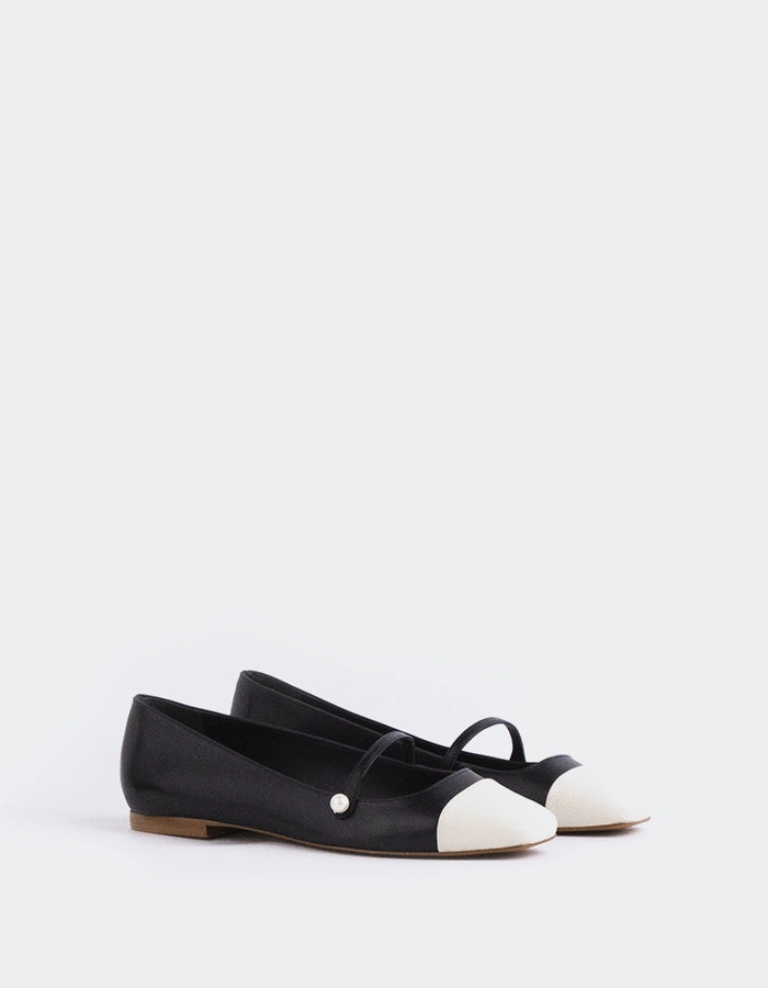Yarrow Off Wht.Black Leather